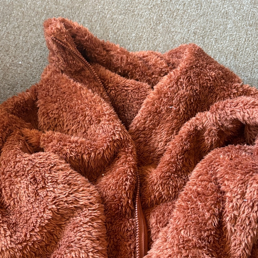 Oversized Fuzzy Rust Uni Qlo Jacket